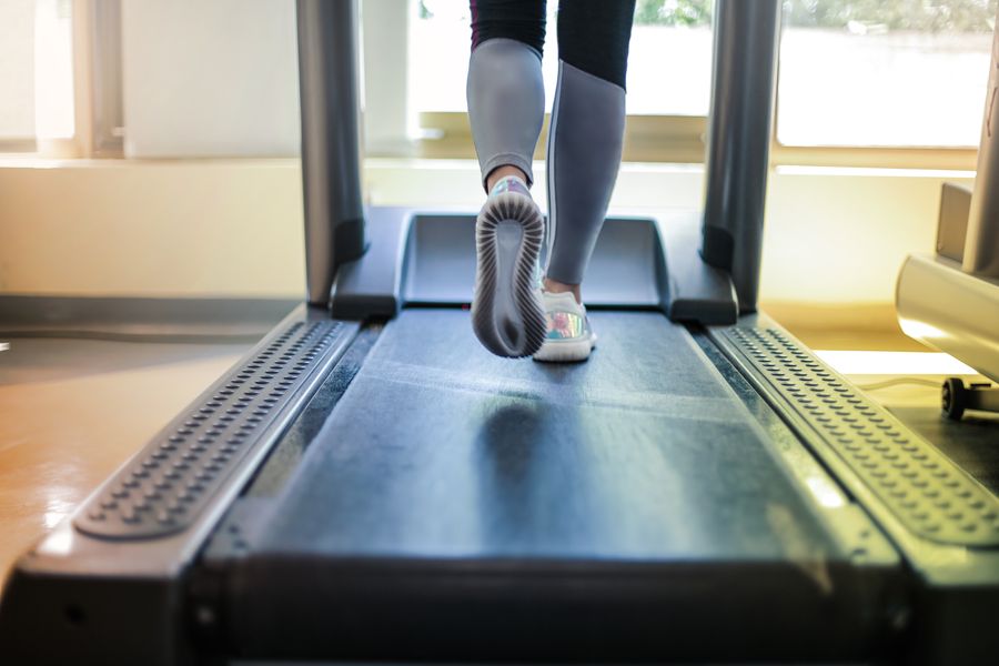 Runner training with incline treadmill data